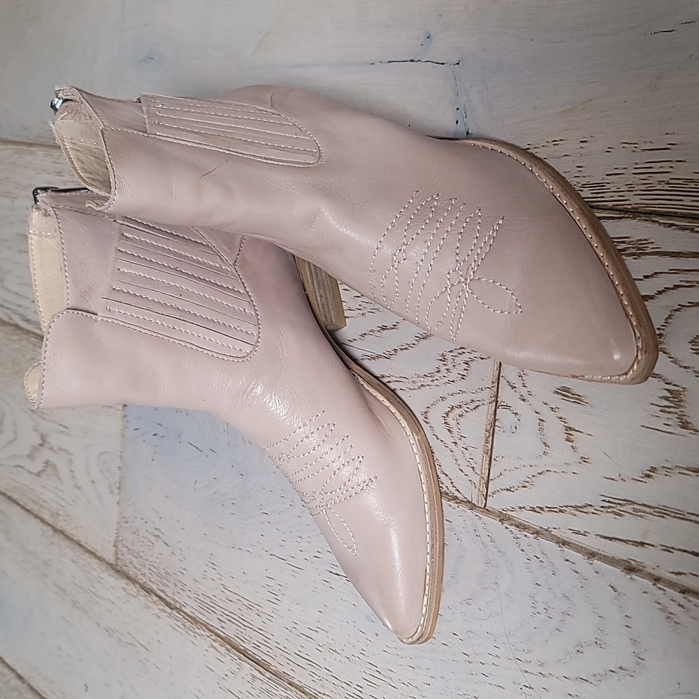 Anthropologie Silent D Puly Western Bootie 6.5/ 37 Taupe Nude Smooth Leather